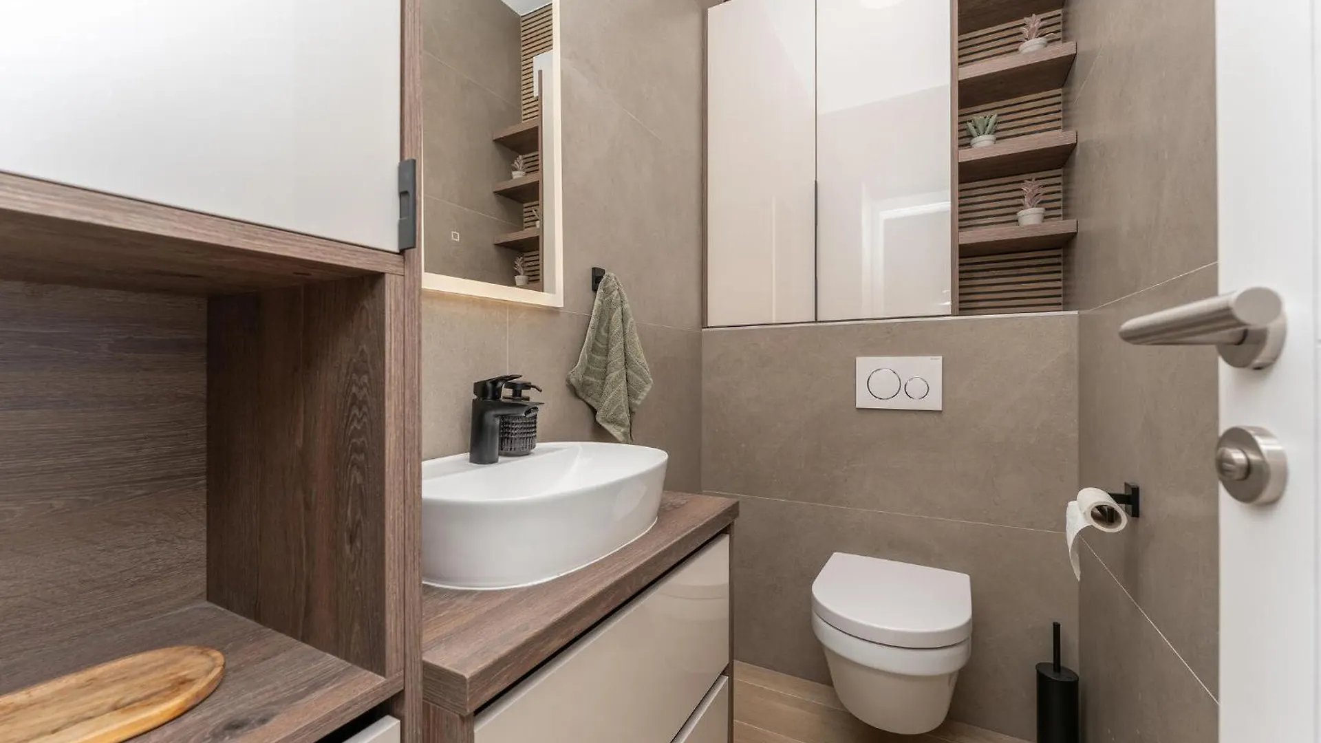 Cozy Home In Turanj With Sauna 0*,  크로아티아
